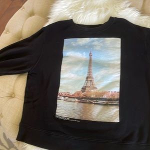 Women’s crewneck sweatshirt